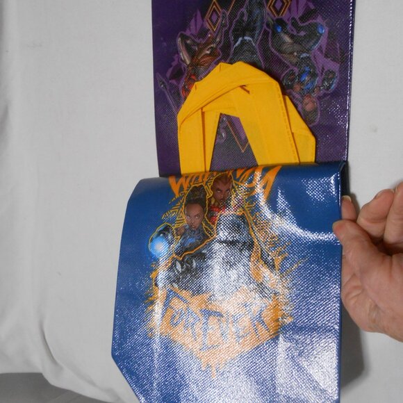 2 New Kids Marvel Avengers Small Tote Reusable Bags w/ handles Wakanda Forever - Picture 4 of 9